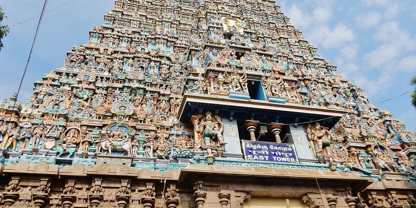 A spectacular view of Vyasarpadi Sarabeswarar temple.