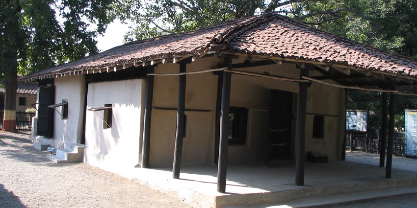Wardha, one of the most popular places to visit near Nagpur in May for exploring.