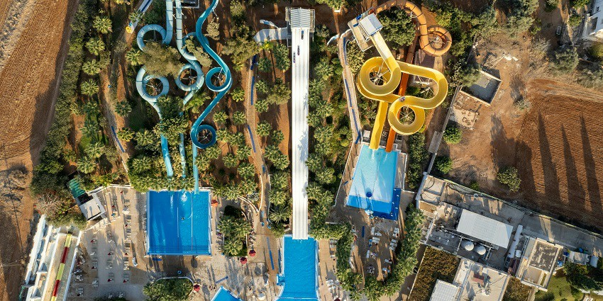 An aerial view of the Wet 'n’ Joy, one of the top adventure parks in Maharashtra.