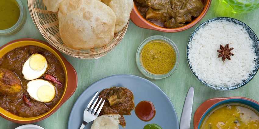Food in one of the best restaurants, Bhuj Adda to eat near Cricket Museum Pune.