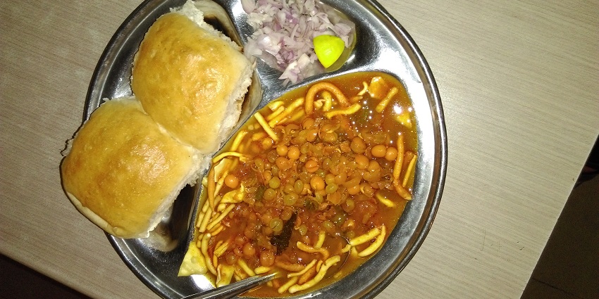 Maharashtrian food features diverse flavours, spicy dishes, and unique specialities.