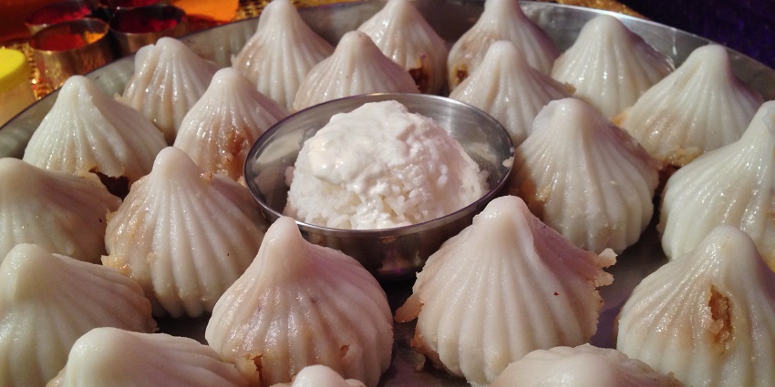 The area nearby features dining options with traditional and international cuisine