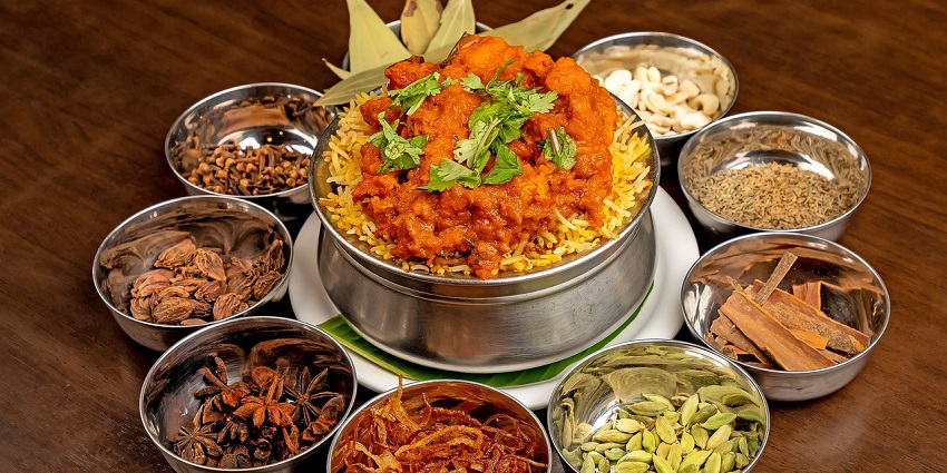 There are many restaurants near adventure parks in Sonipat to enjoy delicious food.