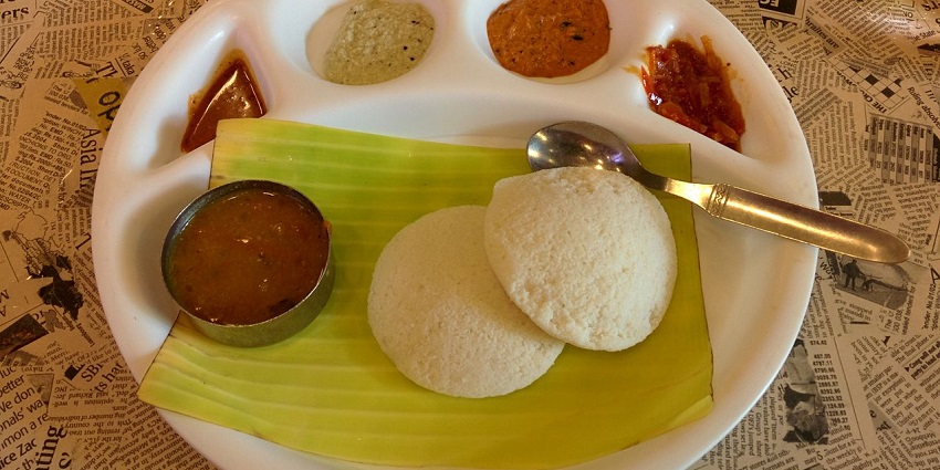 Delicious food at a hotel near Thirupampuram Temple