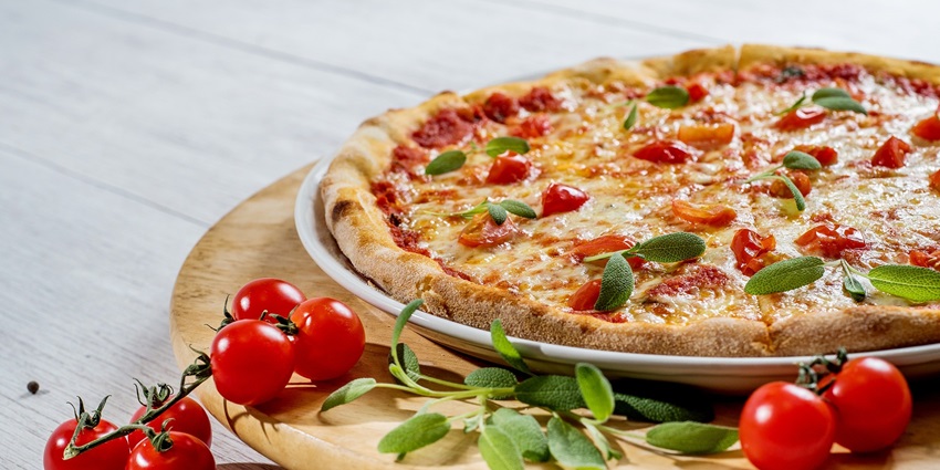 Enjoy delicious pizza and more at restaurants and eateries near Lohegaon Water Park.