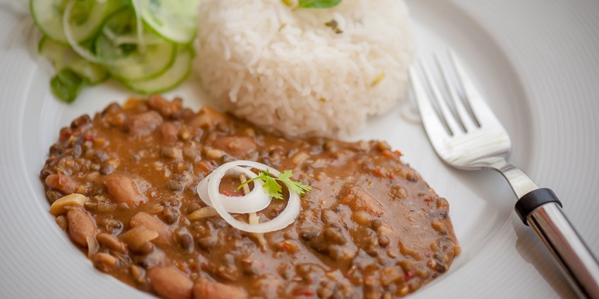 You can savour delicious Dal makhani at the restaurants and eateries near this museum
