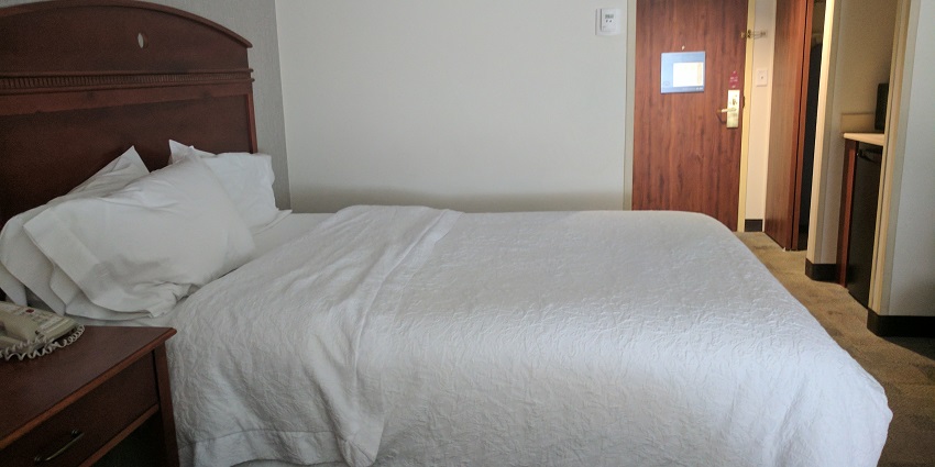 Hotel near Chandragad Fort provide clean rooms with basic amenities.