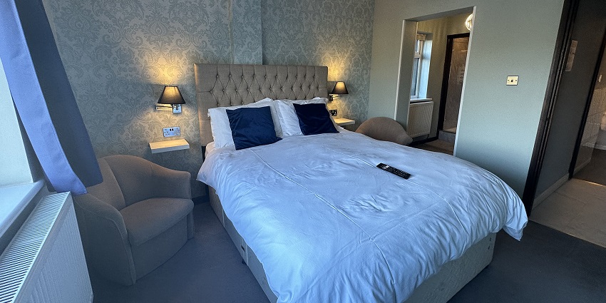 Cosy hotel room near Munger Fort to relax after a long day