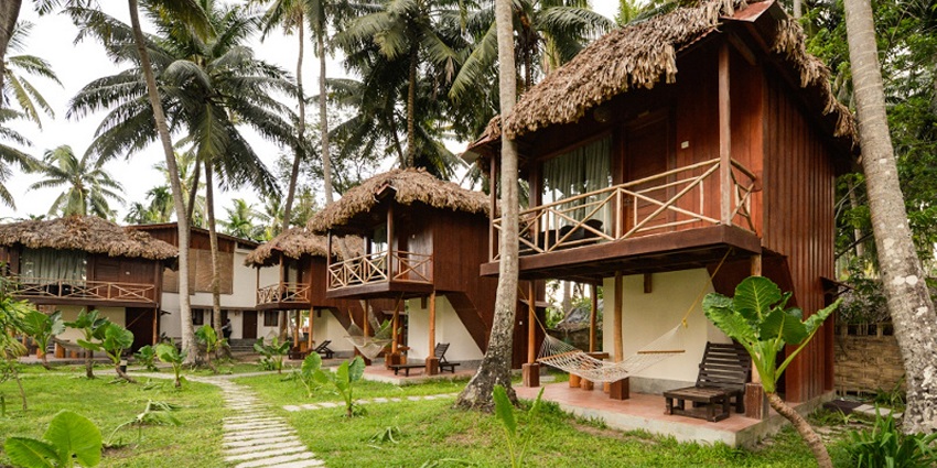 Bahula Fort, Maharashtra, offers diverse accommodations in Igatpuri for all budgets.