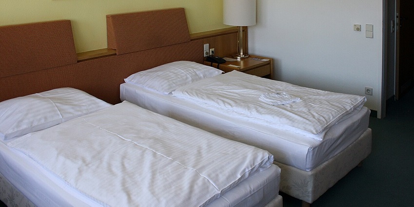 An image of comfortable accommodations in Manmad and Nashik near Ankai Tankai Fort.