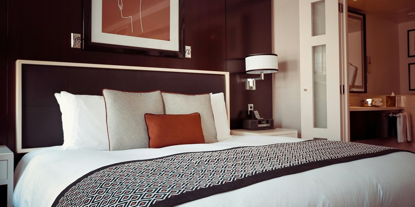 Stay at the hotels and guesthouses near the Unapdev Hot Water Spring in Maharashtra