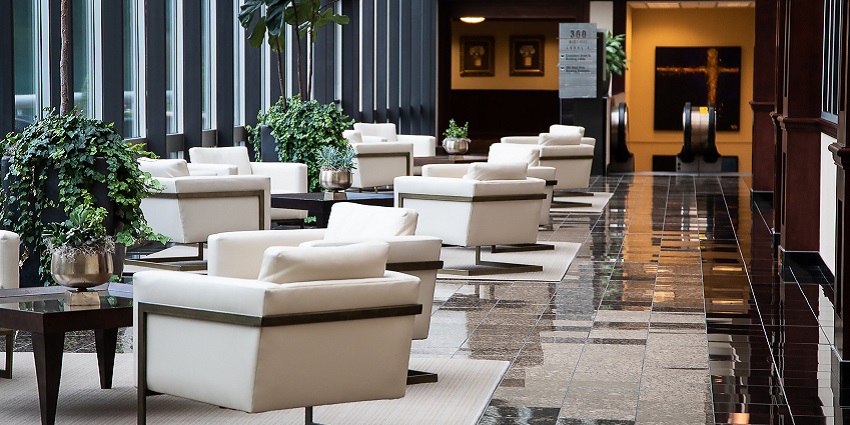 Comfortable accommodations including resorts and homestays are available near the fort.