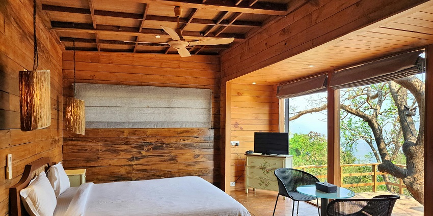 Accommodations near Vijaygad Fort offer comfort, convenience, and local cuisine.