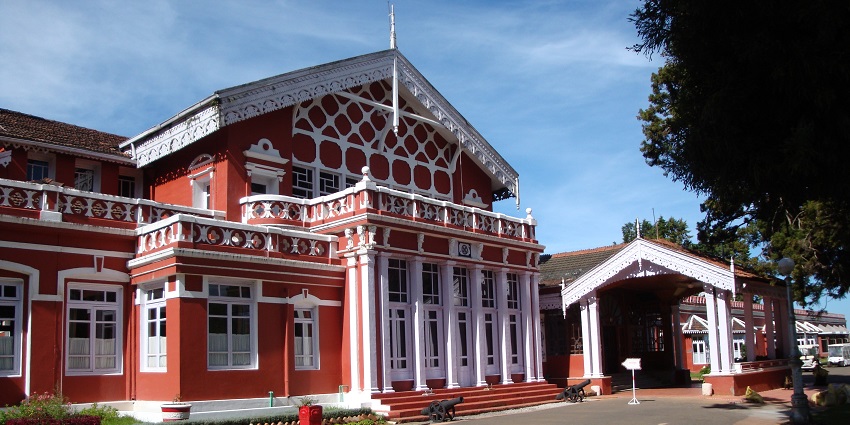 Varaha Caves offers various nearby accommodations for all travellers.