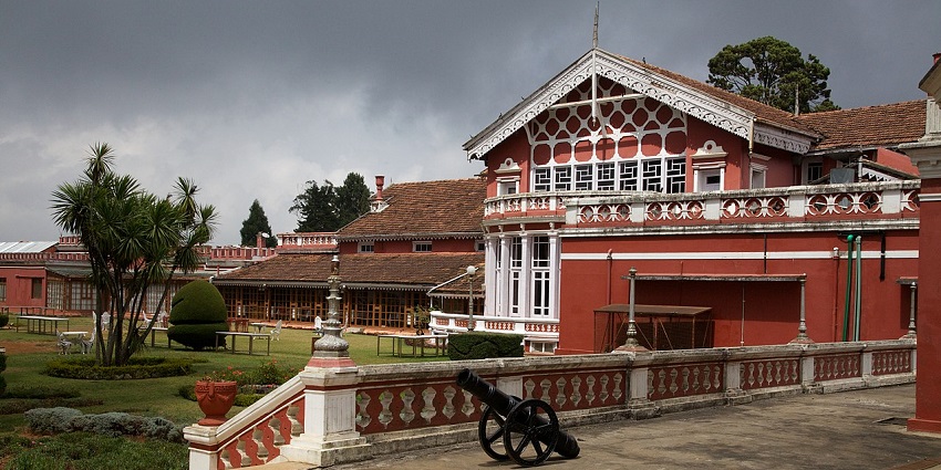 Accommodation options in Madurai suit various budgets near Jain Caves Madurai.