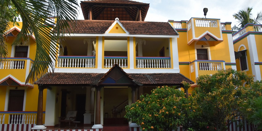 Luxury accommodations near Fort St George Museum at Chennai hotels.