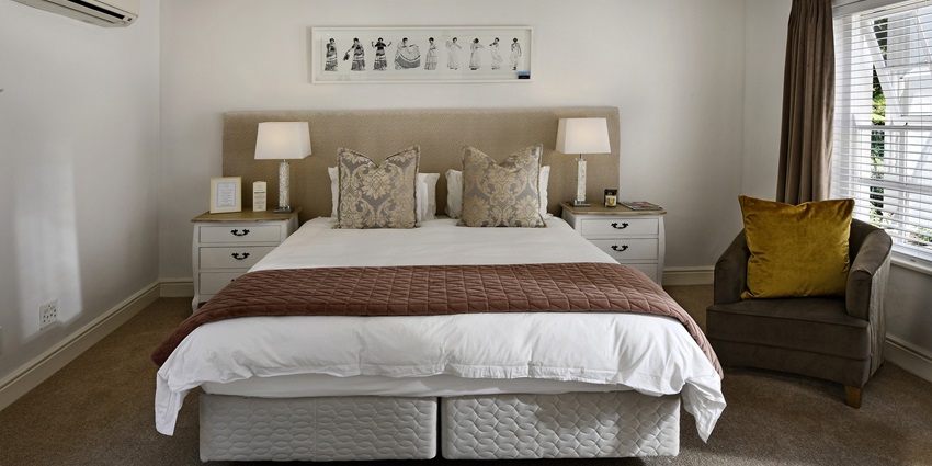 Modern bedroom interior design with elegant decor and a serene, inviting ambience.