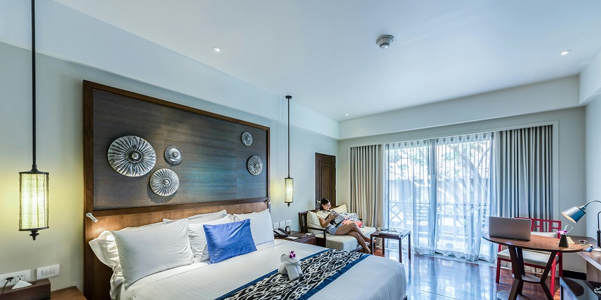 A hotel room like those available near the Shore Temple for visitors' accommodation.