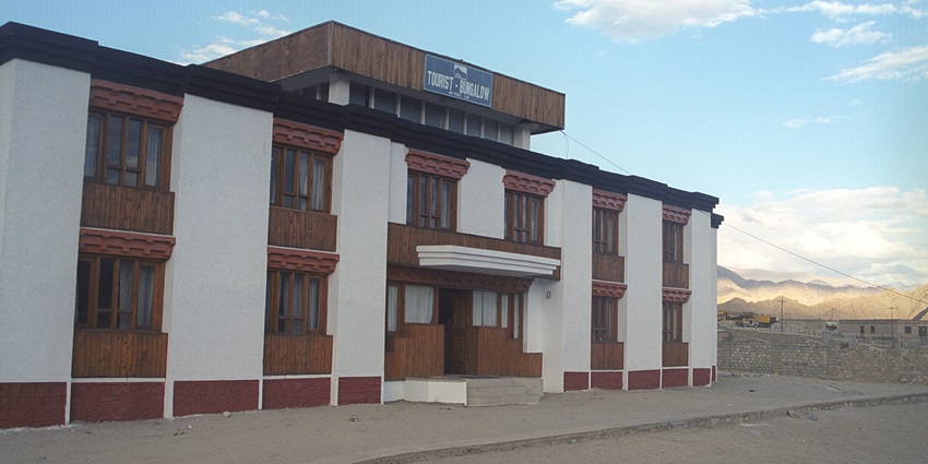 Enjoy a friendly accommodation at the hotels and guesthouses near this monastery in Ladakh