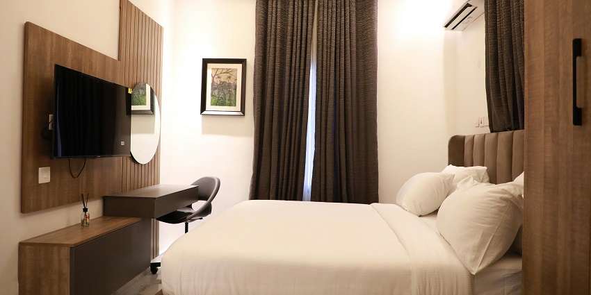 Accommodation options nearby cater to diverse needs of facilities and budgets