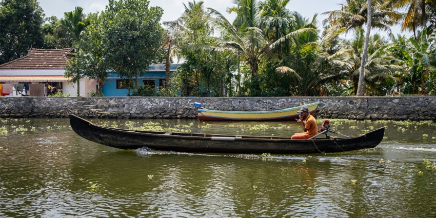 Kayaking in Alleppey is a famous sport among locals and tourists due to its backwaters.