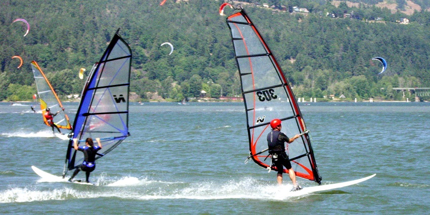 Surf club specializing in surf lessons and equipment rental.
