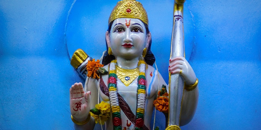 A view of the Lord Rama idol elegantly nestled inside the iconic Ram Mandir, Maharashtra.