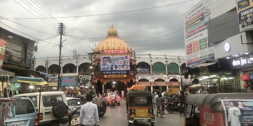 Visiting Ganj Golai is one of the best things to do in Latur, offering historic charm.