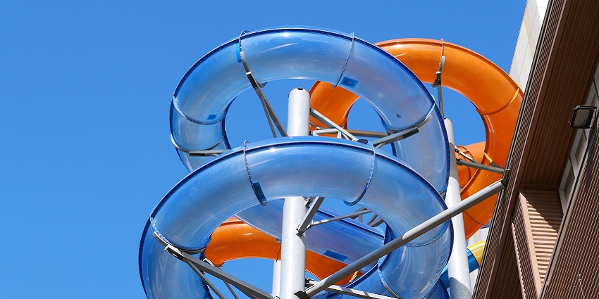 Wonder splash Water park one of the popular water parks in Anand Sagar