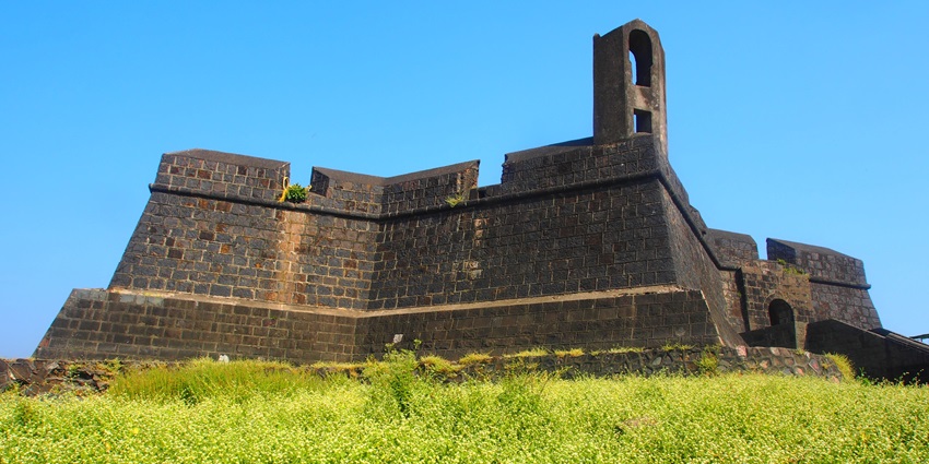 View of Worli Fort, a famous place near Khanderi Fort in Mumbai.
