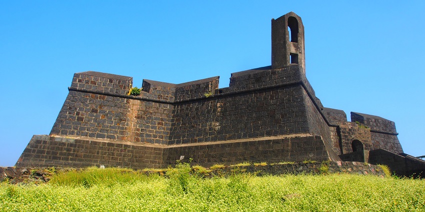 View of Worli Fort, a popular destination near Aurangabad Fort.