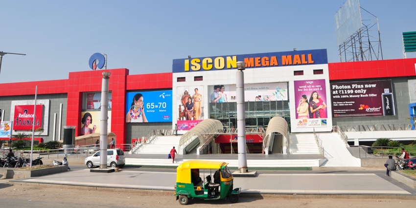 Zingeria is one of the best places to visit in Kalyan for couples for amazing experiences