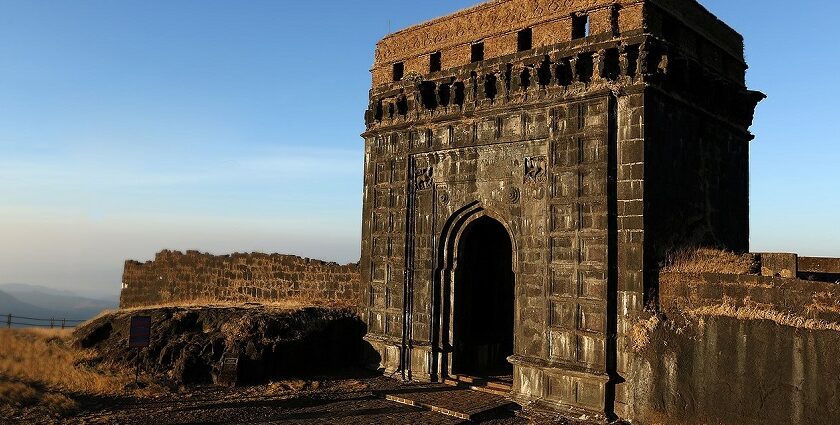 Bahula Fort in Nashik, a Maratha historical site, offers stunning views and ancient ruins.