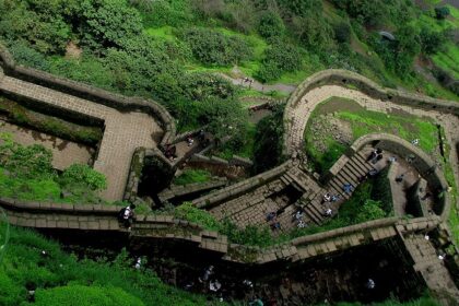 Dangerous forts in Maharashtra offer rugged treks and thrilling adventures