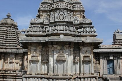 Mumbadevi temple is one of the most sacred spots in mumbai where devotees visit to get solutions to their problems