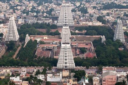 Arunachaleswara Temple in Thiruvannamalai, an important Hindu temple in India