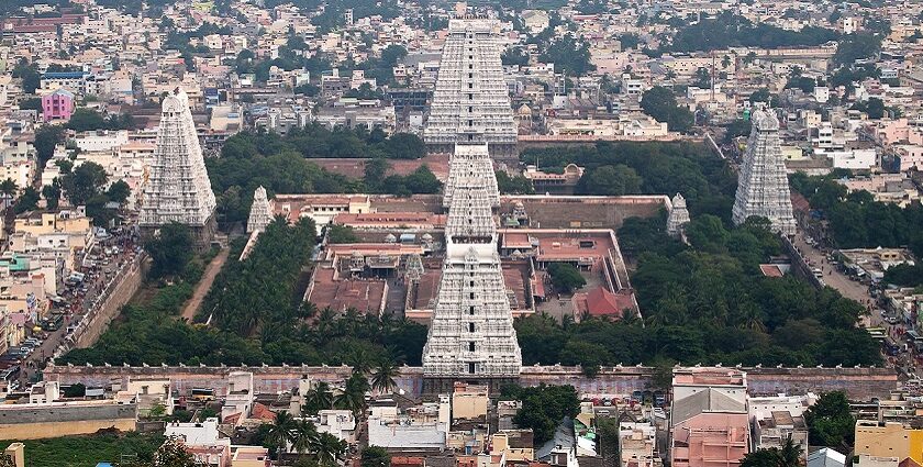 Arunachaleswara Temple in Thiruvannamalai, an important Hindu temple in India