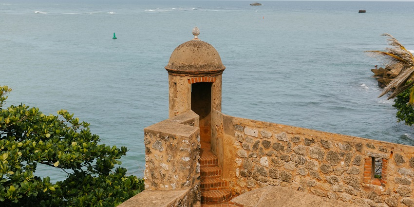 The historic allure of Nandi Fort, one of the famous places to visit near Chikkaballapur.