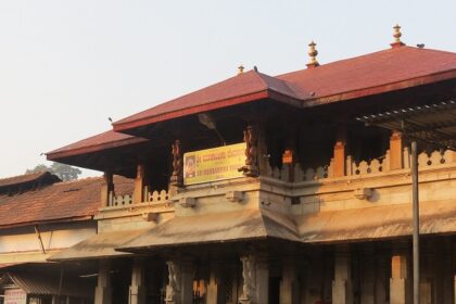 The entrance of Mookambika Temple situated in the Kollur for every traveller to explore.