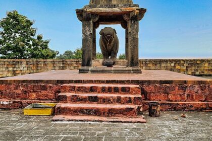 Image of Ramtek Fort: historic site with mythology, adventure, and scenic views