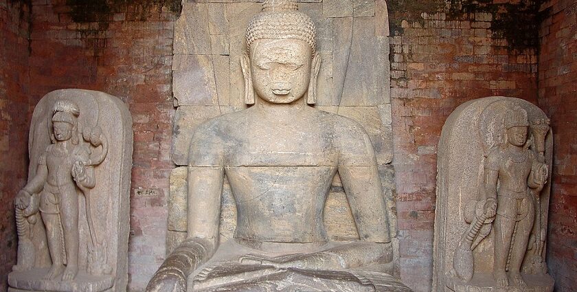 Inner view of a shrine showcasing the statue of Shakyamuni along with the bodhisattvas