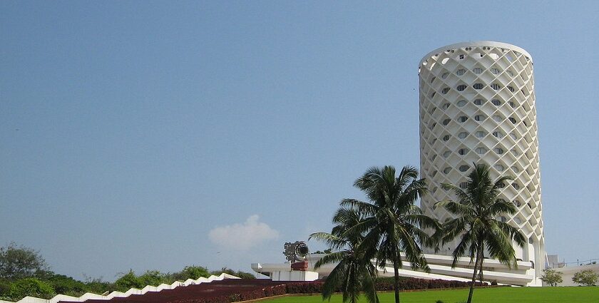 Nehru Centre is a science museum in Mumbai and is the ultimate place for science enthusiasts