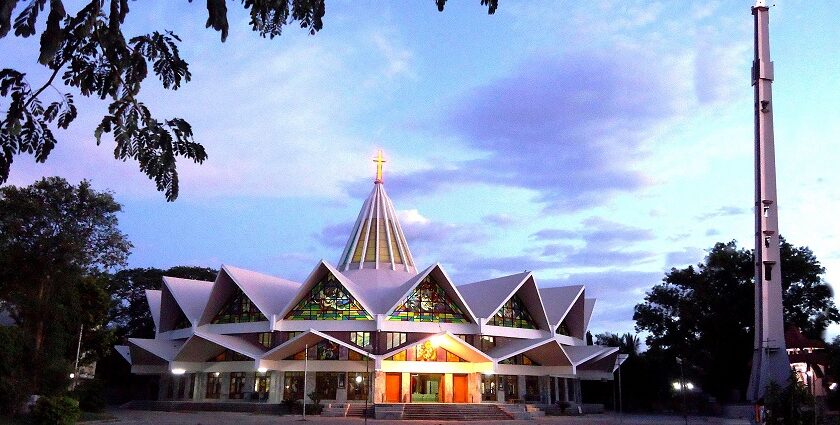 An evening view of the famous tourist attraction of Tamil Nadu with dazzling lights.