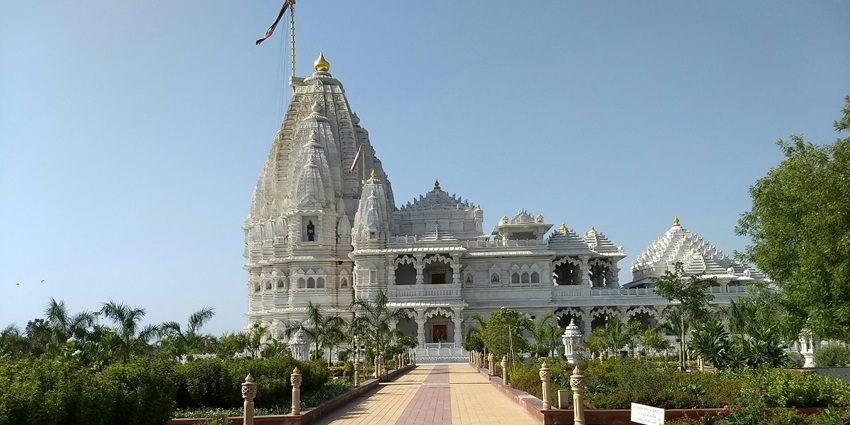 Pooja Thali is decorated at Bishalaxmi temple, a religious thing to do in Bakkhali.