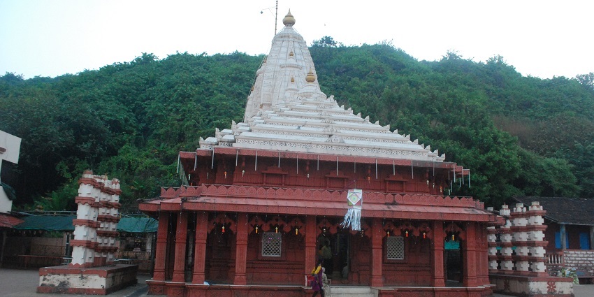 Ganpatipule Temple is located on the Konkan coast.