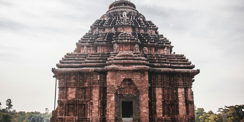 Adi Kumbeswarar Temple adorned with intricate ornamental carvings