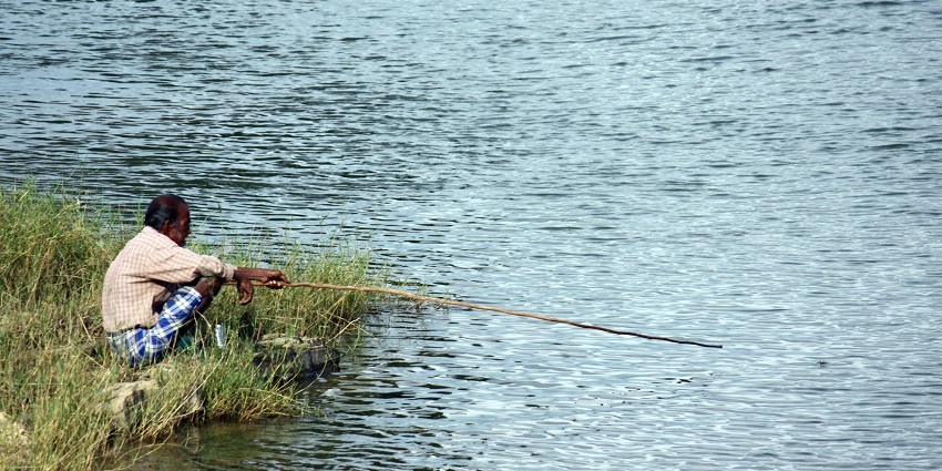 An enjoyable thing to do in Bakkhali is fishing, which is how a man finds some tranquility.