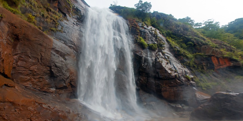 A picture of Agaya Gangai Waterfalls, one of the top places to visit in Kolli Hills.