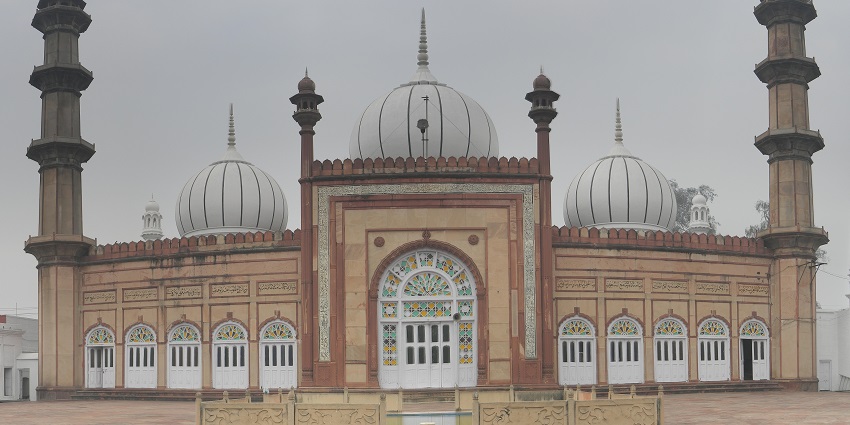 Unveiling the grandeur of Aligarh Fort, a remarkable piece of history among the ancient forts.