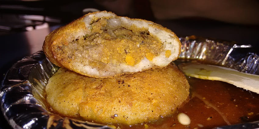 The mouth watering Aloo Tikki comes under the best street food in Vrindavan for all.